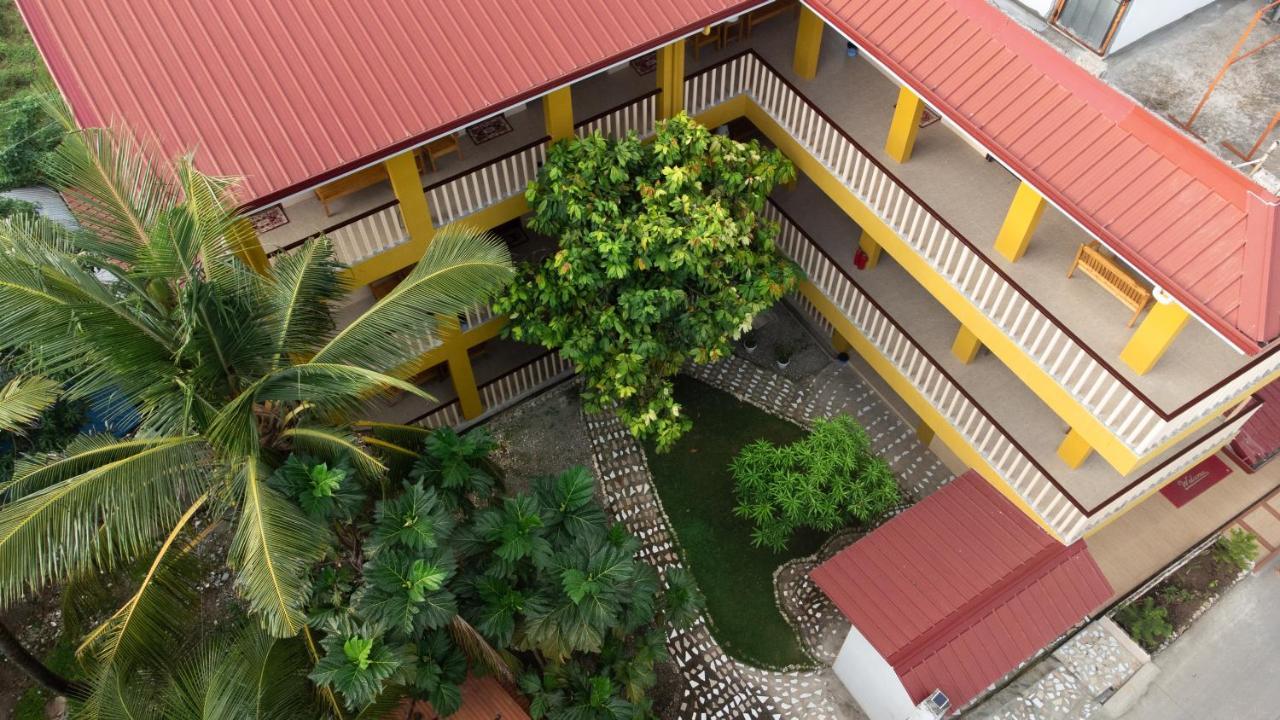 Speed 8 Inn Moalboal Exterior photo